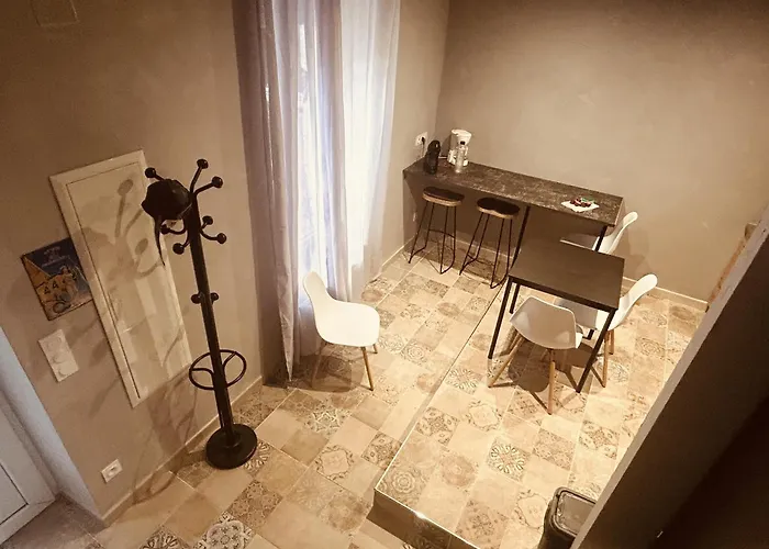 La Mariefacture - Comme A La Tour De Controle *